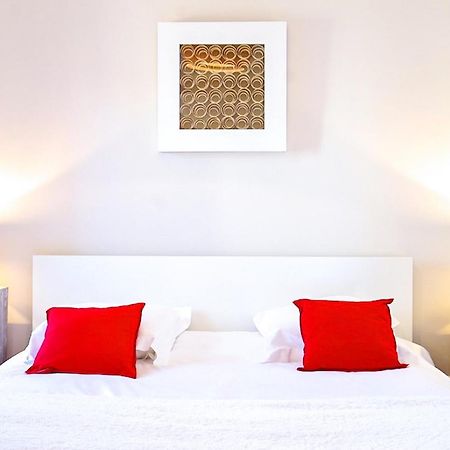 Sainte Catherine - Duplex 1 Chambre Proche Des Boutiques Du Centre Ville Bordeaux Luaran gambar